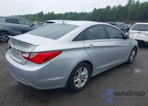 2013 Hyundai Sonata Gls z USA, uszkodzony, nr VIN 5NPEB4AC3DH645220